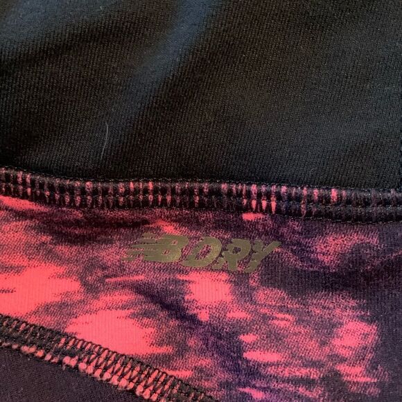 3 for $30! New balance colourful cropped leggings - Picture 6 of 12